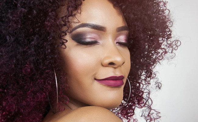 8 Trendy Metallic Eyeshadows To Shine Bright This Party Season
