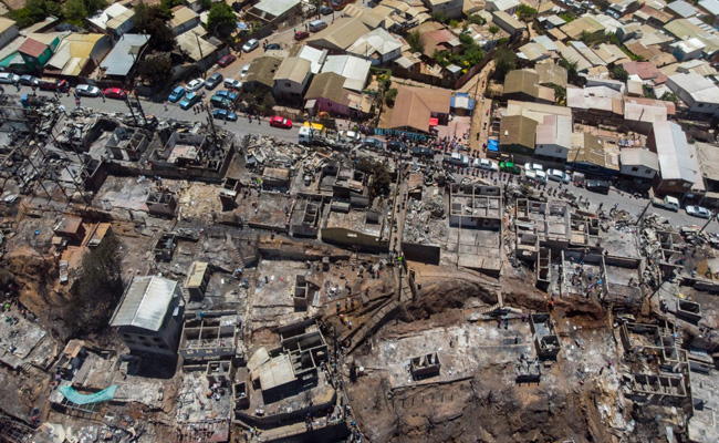 Families Homeless On Christmas After Forest Fire In Chilean Port