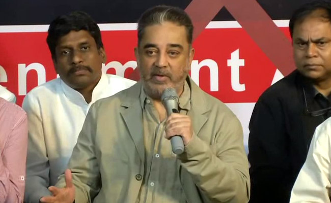 Kamal Haasan Condoles Death Of 3 Killed On Sets Of Film <i>"Indian 2"</i>