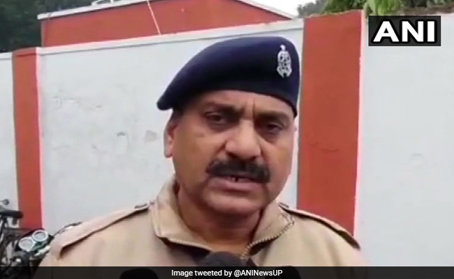 मेरठ के एसपी सिटी की सफाई: लड़कों ने लगाए थे पाकिस्तान जिंदाबाद के नारे, तब मैंने कहा इतनी नफरत है तो पाकिस्तान चले जाएं