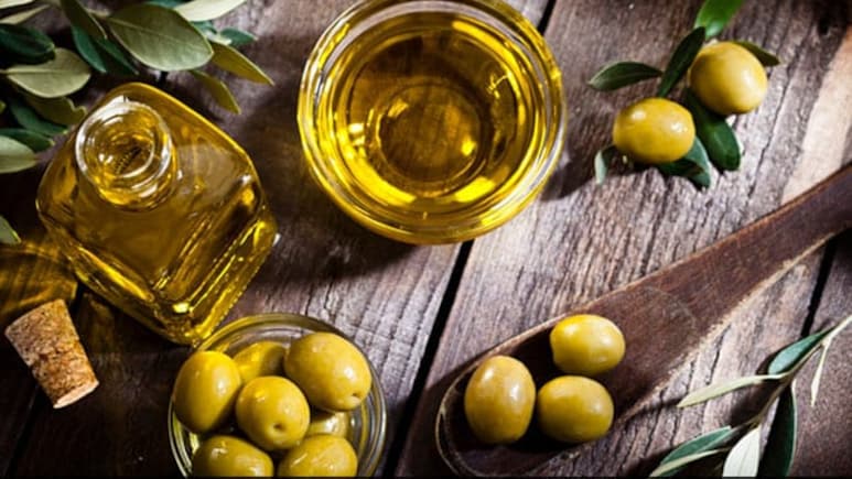 Olive Oil Is An Excellent Addition To Diet But Is It Good For Your Hair Too?