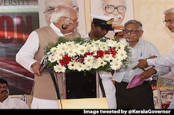 Protesters In Audience Are "Stinking Potholes": Kerala Governor's Shocker Protesters In Audience Are "Stinking Potholes": Kerala Governor's Shocker