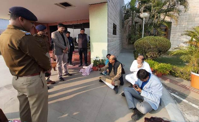 "Surrounded By Police, Detained At Lucknow Airport": Trinamool Leaders