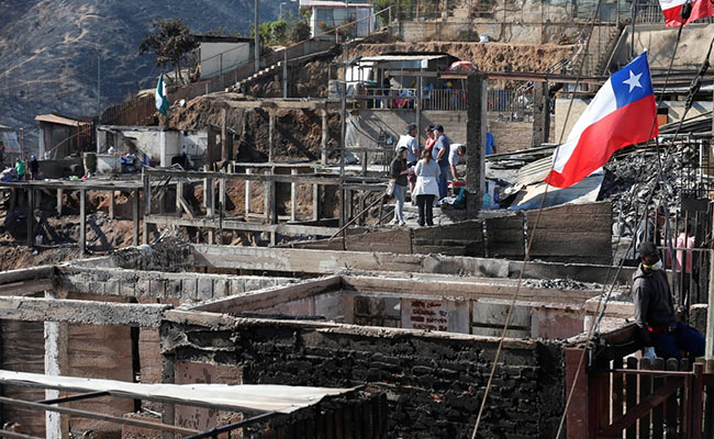 Wildfire In Chilean Port City Of Valparaiso Leaves 700 Homeless