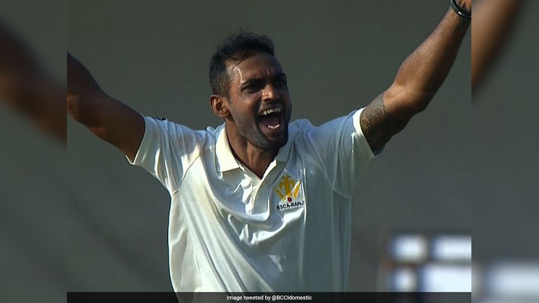 एक ओवर में 5 विकेट लेने वाला इकलौता भारतीय गेंदबाज, रणजी, विजय हजारे, SMAT में ली हैट्रिक