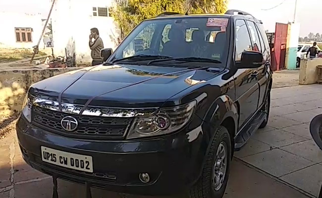 प्रियंका गांधी की सुरक्षा में चूक, आवास में मेरठ का चंद्रशेखर त्यागी वाहन से सपरिवार पहुंचा था