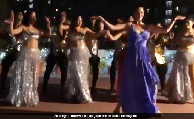When Catherine Zeta-Jones Danced To <I>Kala Chashma</I> In India