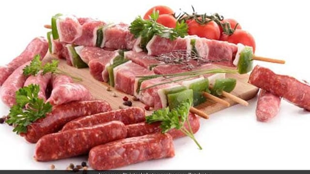 The lion diet mainly consists of meats