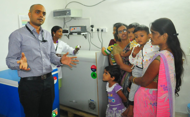 IIT Hyderabad Fellow Launches 'Vaccination On Wheels' In Collaboration With Gates Foundation