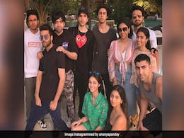 Inside Suhana Khan, Aryan, Ananya Panday's Early New Year Party At Shah Rukh's Alibaug Home Inside Suhana Khan, Aryan, Ananya Panday's Early New Year Party At Shah Rukh's Alibaug Home