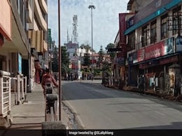 मेघालय में सीएए और इनर लाइन परमिट को लेकर झड़प के चलते लगा कर्फ्यू, मोबाइल इंटरनेट सेवा भी बंद मेघालय में सीएए और इनर लाइन परमिट को लेकर झड़प के चलते लगा कर्फ्यू, मोबाइल इंटरनेट सेवा भी बंद