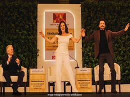 When Catherine Zeta-Jones And Anil Kapoor Danced To <I>Deewangi Deewangi</I> When Catherine Zeta-Jones And Anil Kapoor Danced To <I>Deewangi Deewangi</I>