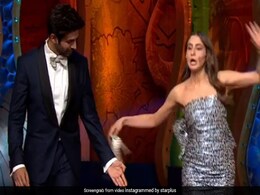 स्टेज पर लड़खड़ाकर गिरने वाली थीं सारा अली खान, तभी कार्तिक आर्यन ने यूं संभाला- देखें Video स्टेज पर लड़खड़ाकर गिरने वाली थीं सारा अली खान, तभी कार्तिक आर्यन ने यूं संभाला- देखें Video