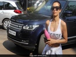 मलाइका अरोड़ा सुबह-सुबह जिम जाती दिखीं, फोटोग्राफर्स को देख यूं करवाया शूट- देखें एक से एक Photos मलाइका अरोड़ा सुबह-सुबह जिम जाती दिखीं, फोटोग्राफर्स को देख यूं करवाया शूट- देखें एक से एक Photos