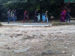 JNU हिंसा के पीछे साजिश? छात्रों पर हमले से पहले व्हॉट्सऐप पर बताया गया था- 'VC अपना ही है' JNU हिंसा के पीछे साजिश? छात्रों पर हमले से पहले व्हॉट्सऐप पर बताया गया था- 'VC अपना ही है'