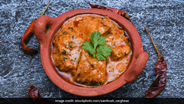 Watch: How To Make Restaurant-Style Chicken Chettinad (Recipe Video Inside)