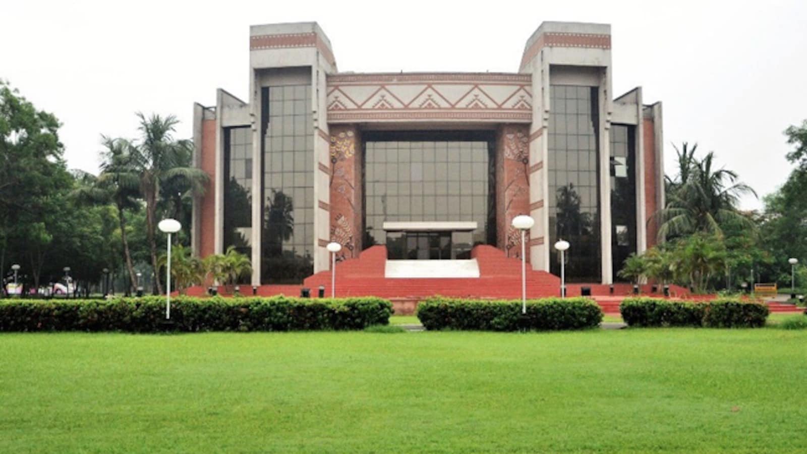 IIM Calcutta Develops Management Case Study on BJP's West Bengal Campaign