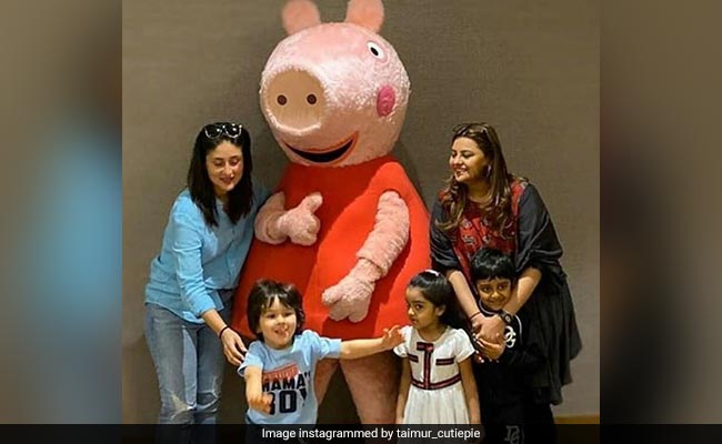 तैमूर अली खान Peepa Pig को देख लगे उछलने, तो मम्मी करीना कपूर बोलीं- पीछे देखो, पीछे...देखें Video