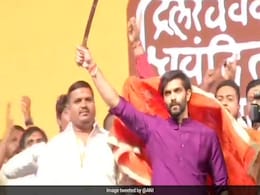 Raj Thackeray Launches Son Amit Thackeray In Party, With A New Flag Raj Thackeray Launches Son Amit Thackeray In Party, With A New Flag