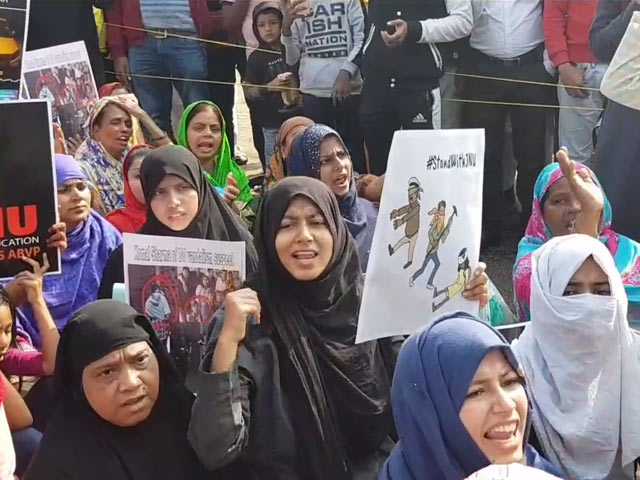 Shaheen Bagh-Like Protest In Park Circus, Kolkata, Other Top Stories