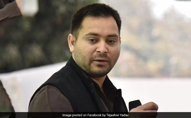 तेजस्वी ने लिखी नीतीश को चिट्ठी- कुर्सी ख़ातिर अपमानित होने और बिहार का नुक़सान करने से अच्छा है इस्तीफा दे दीजिए