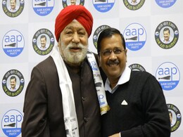 दिल्ली चुनाव : बीजेपी को बड़ा झटका, चार बार विधायक रहे हरशरण सिंह बल्ली 'आप' में शामिल दिल्ली चुनाव : बीजेपी को बड़ा झटका, चार बार विधायक रहे हरशरण सिंह बल्ली 'आप' में शामिल