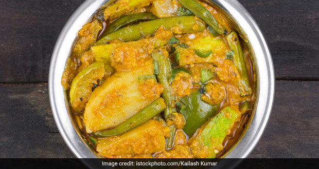 Kolhapuri Vegetables - A Maharashtrian Recipe That You Must Try If You Like Your Food Spicy