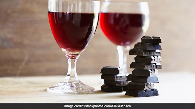 The diet is followed in two phases- phase 1 lasts a week and phase 2 lasts for 2 weeks