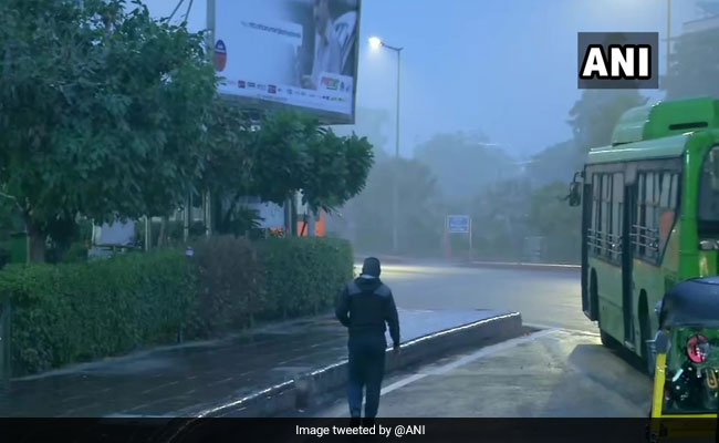 Delhi-NCR To Witness Thunderstorms, Rain In Next 2 Hours: Weather Office