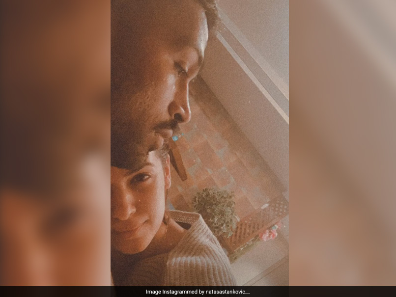 Natasa Stankovic Shares Loved-Up Selfie With Hardik Pandya On Instagram