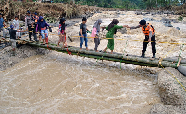 60 Dead, Over 1 Lakh Displaced In Indonesia Floods