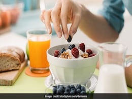 World Diabetes Day: डायबिटीज में गलती से भी न खाएं ये फूड्स, जानें ब्लड शुगर लेवल को कंट्रोल करने के लिए क्या खाएं क्या नहीं? World Diabetes Day: डायबिटीज में गलती से भी न खाएं ये फूड्स, जानें ब्लड शुगर लेवल को कंट्रोल करने के लिए क्या खाएं क्या नहीं?