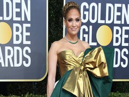 Golden Globes 2020: Twitter Has A Lot To Say About Jennifer Lopez's Red Carpet Outfit Golden Globes 2020: Twitter Has A Lot To Say About Jennifer Lopez's Red Carpet Outfit