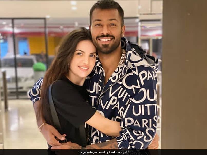 Hardik Pandya Posts Loved Up Picture With Fiancee Natasa Stankovic Cricket News Before going to australia with the india a team, he spent some quality time with his girlfriend lisha sharma. hardik pandya posts loved up picture