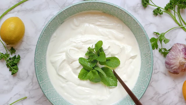 Yoghurt contains lactic acid, which has exfoliating properties that can enhance skin texture
