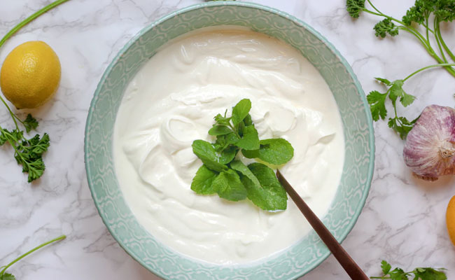 Yoghurt contains lactic acid, which has exfoliating properties that can enhance skin texture