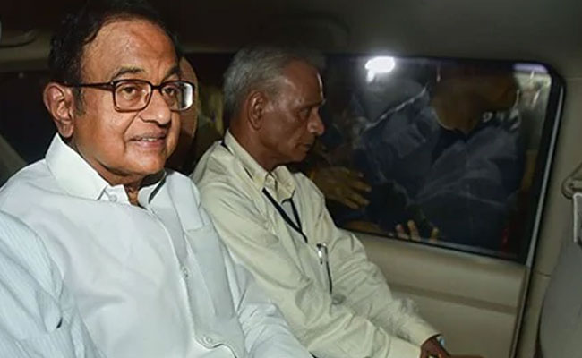 Cop Who Climbed Wall For P Chidambaram's Arrest Gets President's Medal