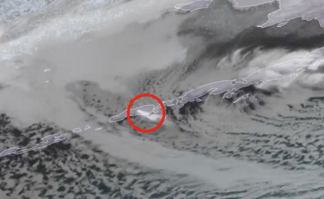One Of Alaska's Most Active Volcano Erupts, Throws Ash 8 Km High In Sky