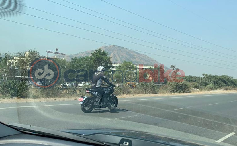 El próximo Husqvarna 250 Svartpilen ha sido visto en pruebas antes de su lanzamiento en India