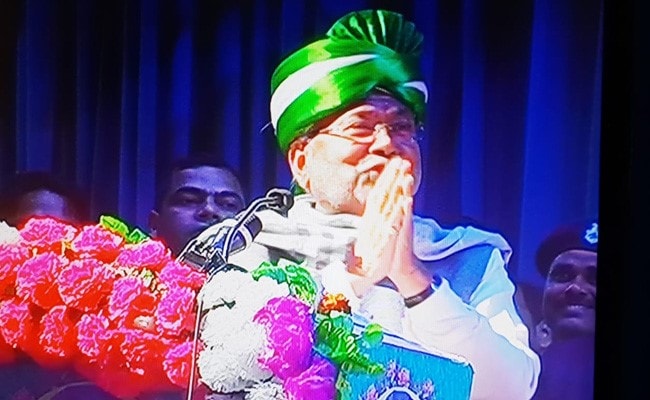 नीतीश कुमार ने बार-बार मीडिया को हाथ जोड़कर प्रणाम क्यों किया? नीतीश कुमार ने बार-बार मीडिया को हाथ जोड़कर प्रणाम क्यों किया?