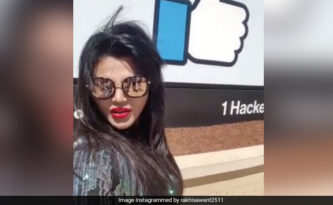 राखी सावंत ने दिया NRC से बचने का फॉर्मूला, बोलीं- फटाफट बैंक से लोन ले लो और...देखें Video