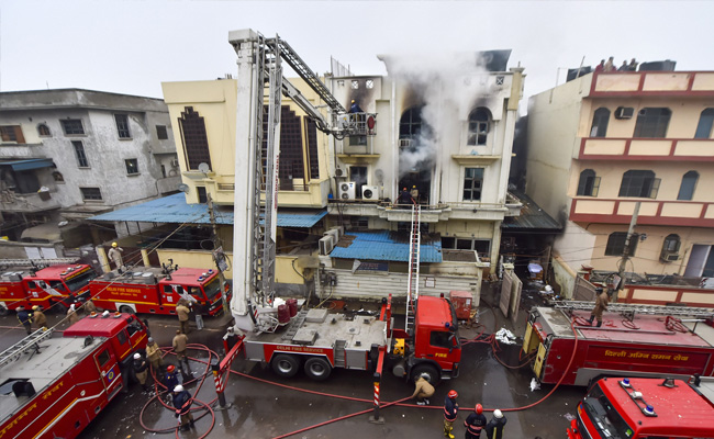 One Dead In Fire At Paper Factory In East Delhi, 32 Engines At Spot
