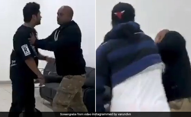 बेजुबान शख्स को धक्का देकर नीचे गिराया, तभी दौड़कर आया बॉलीवुड एक्टर और कर दी जमकर पिटाई- देखें Video