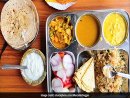 Easy Indian Vegetarian Diet For Weight Loss: Too Scared To Start Dieting? Try This Meal Plan Easy Indian Vegetarian Diet For Weight Loss: Too Scared To Start Dieting? Try This Meal Plan