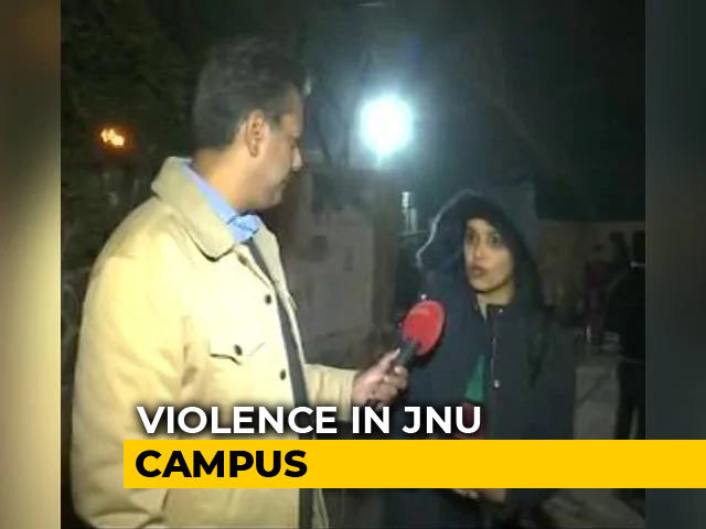 Video: JNU Students Flee Campus After Mob Attack