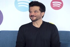 <i>Jhakaas</i> Anil Kapoor Reveals His Fitness Mantra, Favorite Gadgets, And More <i>Jhakaas</i> Anil Kapoor Reveals His Fitness Mantra, Favorite Gadgets, And More