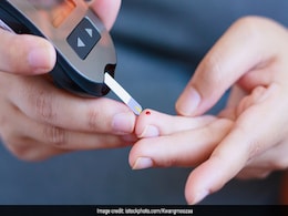 Diabetes Mistakes: डायबिटीज रोगी अक्सर करते हैं ये 5 आम गलतियां, संभल जाएं वर्ना तेजी से बढ़ सकता है ब्लड शुगर लेवल! Diabetes Mistakes: डायबिटीज रोगी अक्सर करते हैं ये 5 आम गलतियां, संभल जाएं वर्ना तेजी से बढ़ सकता है ब्लड शुगर लेवल!