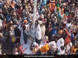 <i>Dadis</i> Of Shaheen Bagh, Rohit Vemula's Mother Hoist National Flag On Republic Day <i>Dadis</i> Of Shaheen Bagh, Rohit Vemula's Mother Hoist National Flag On Republic Day