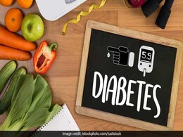 Diabetes में रोजाना घटते-बढ़ते ब्लड शुगर लेवल को घर बैठे करना है मैनेज तो ये 5 नेचुरल फूड्स और मसाले करेंगे कमाल! Diabetes में रोजाना घटते-बढ़ते ब्लड शुगर लेवल को घर बैठे करना है मैनेज तो ये 5 नेचुरल फूड्स और मसाले करेंगे कमाल!