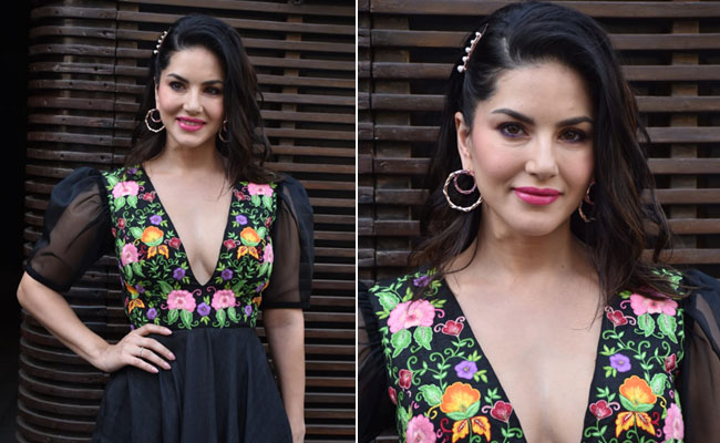 Like Sunny Leone, Add Glam To Your Hairstyle With Sparkling Hair Accessories